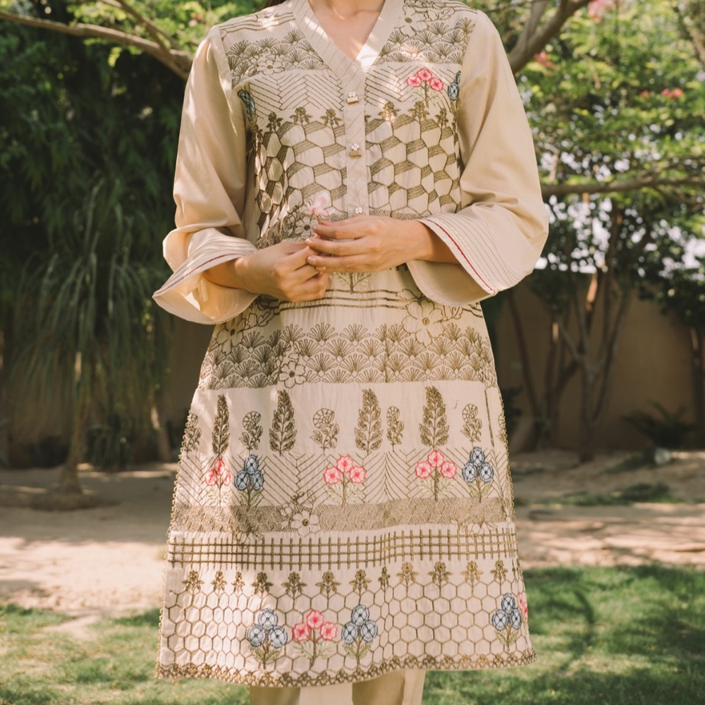 Embroidered Shirt - Picture 2 of 3